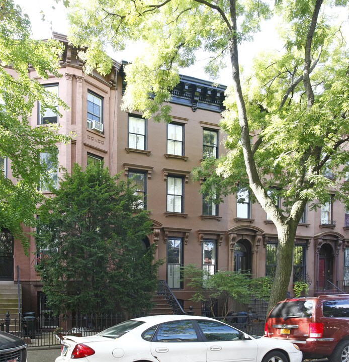 198 Prospect Pl in Brooklyn, NY - Foto de edificio