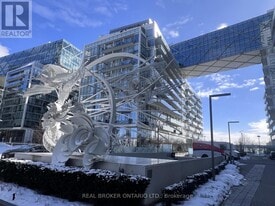 15 Queens Quay E in Toronto, ON - Building Photo