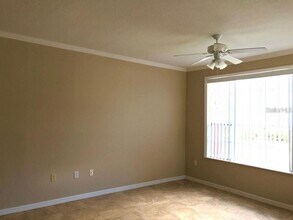 9228 Lake Chase Island Way in Tampa, FL - Building Photo - Building Photo