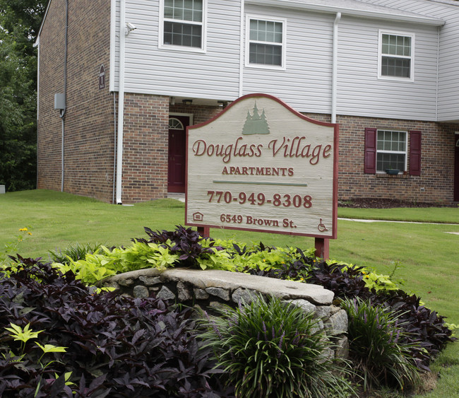 Douglass Village in Douglasville, GA - Building Photo - Building Photo