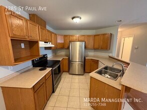 1285 St Paul Ave in Windsor, ON - Building Photo - Building Photo