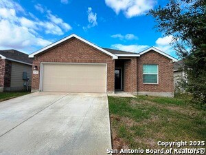 3719 Newton Bay in San Antonio, TX - Building Photo