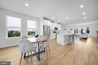 43730 Transit Sq in Ashburn, VA - Building Photo - Building Photo