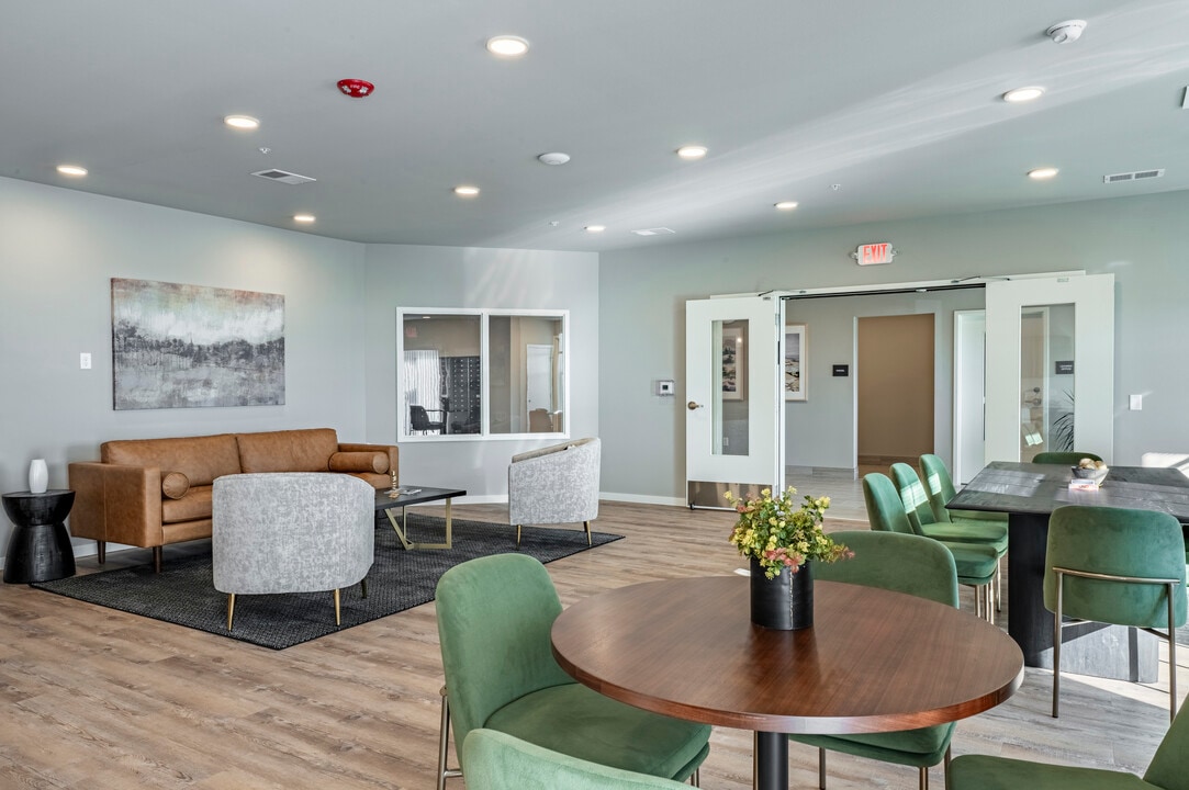 The Crest Luxury Apartments in Waunakee, WI - Building Photo