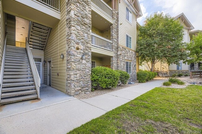 property at 10301 W Girton Dr
