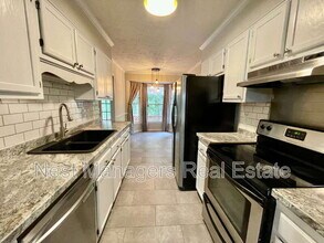 6736 St Julian Way in Fayetteville, NC - Building Photo - Building Photo