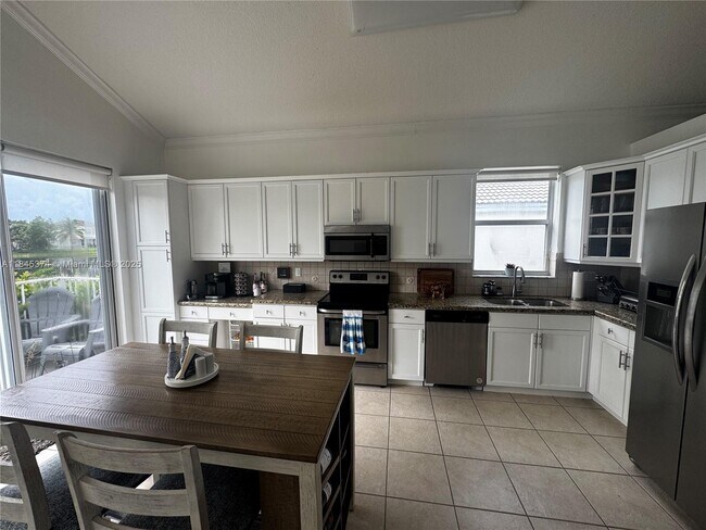 4943 SW 163rd Ave in Miramar, FL - Building Photo - Building Photo