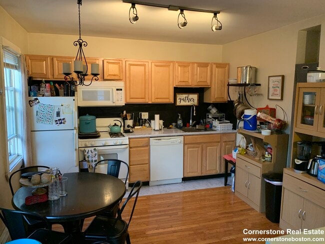 65 Preble St, Unit 3, Unit 3