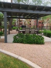 5401 E Van Buren St in Phoenix, AZ - Building Photo - Building Photo