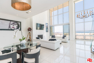 5205 Ocean Front Walk in Marina Del Rey, CA - Building Photo - Building Photo