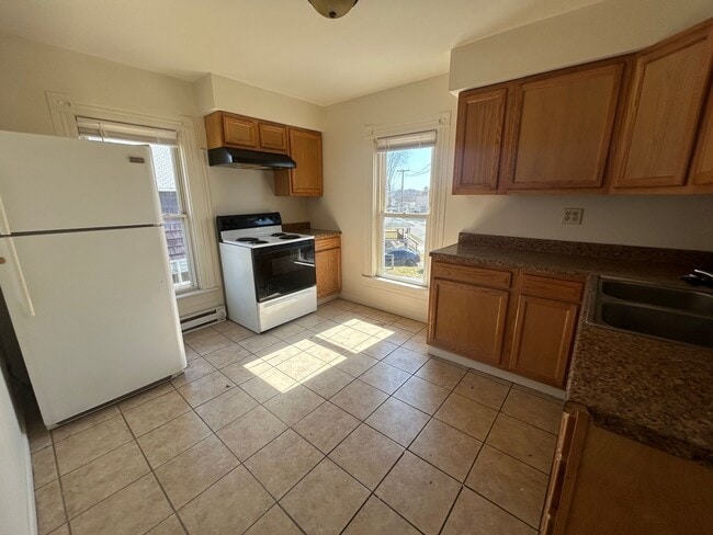 422 S Center St in Grove City, PA - Building Photo - Building Photo