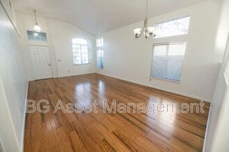 295 Avalon Cir in Pittsburg, CA - Building Photo - Building Photo