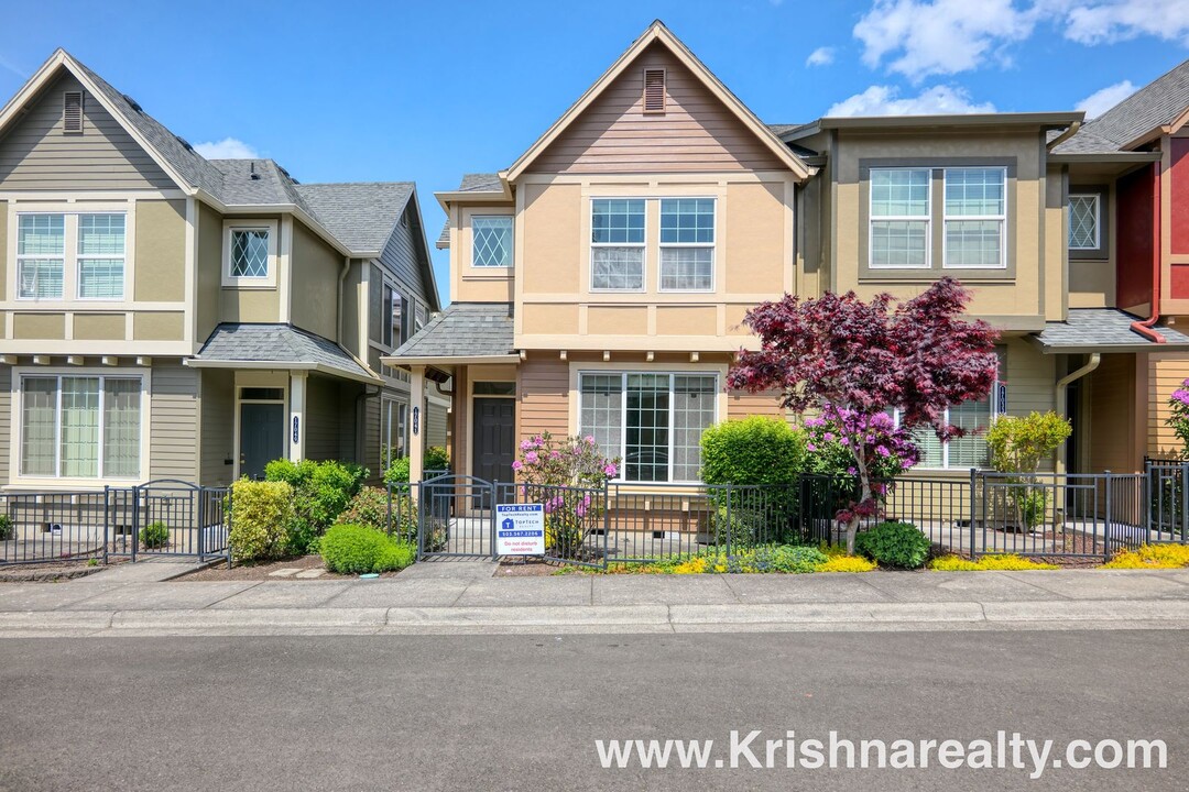 17041 SW Pleasanton Ln in Beaverton, OR - Building Photo
