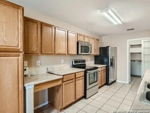 7902 Derby Vis in Selma, TX - Building Photo - Building Photo