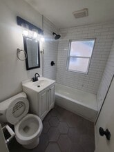 4238 N 42nd Pl in Milwaukee, WI - Building Photo - Building Photo