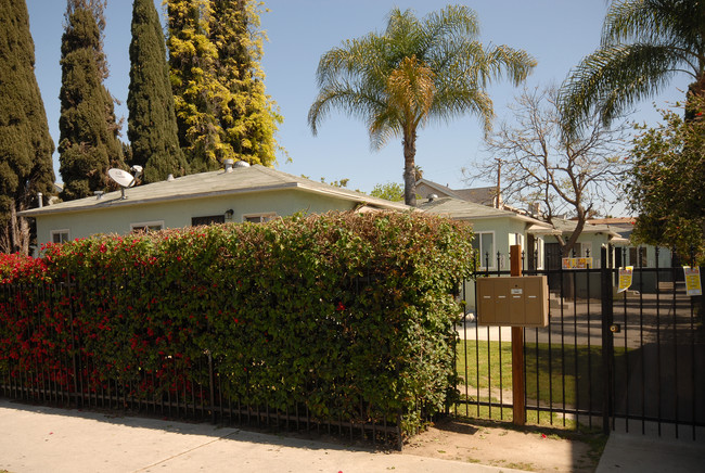 1740 Sherman Pl in Long Beach, CA - Foto de edificio - Building Photo