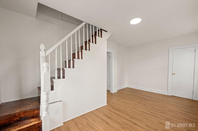 82 Lincoln Ave in Carteret, NJ - Building Photo - Building Photo