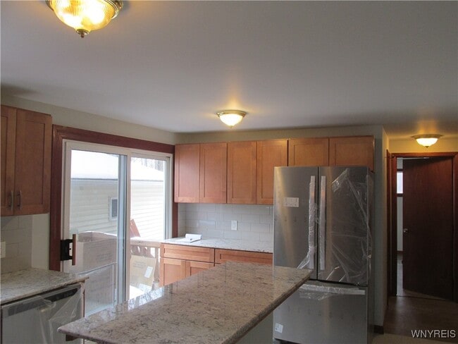 101 Dale Dr in North Tonawanda, NY - Building Photo - Building Photo