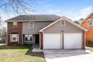 1959 Corners Cir, Unit 1502 in Lithonia, GA - Building Photo