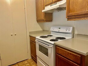 411 Crestline Dr in Arlington, TX - Building Photo - Building Photo