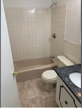 121 Whipple St, Unit 20 in Worcester, MA - Building Photo - Building Photo