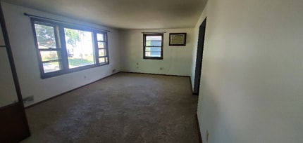 5231 7th St NE in Minneapolis, MN - Building Photo - Building Photo