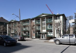 Polo Terrace in Calgary, AB - Building Photo