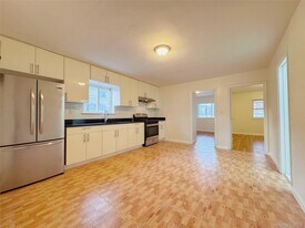 117-01 14th Ave in Queens, NY - Building Photo