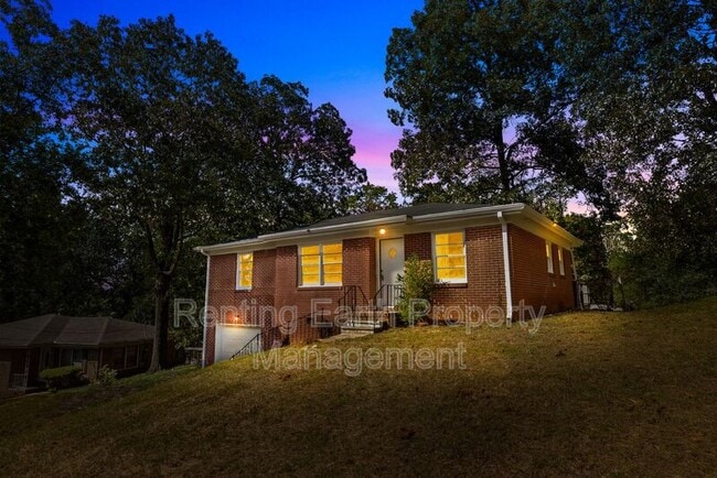 property at 1016 Belle Meade Dr