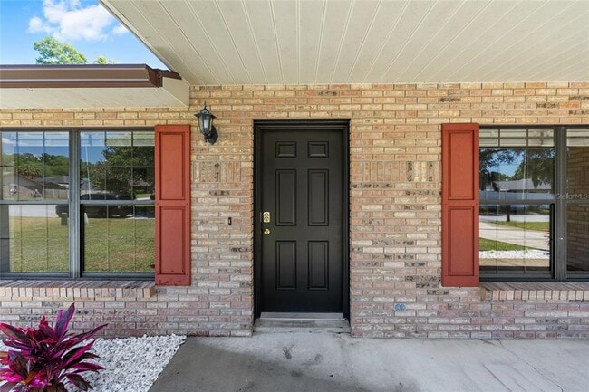 6057 SE 39th Ave in Ocala, FL - Building Photo - Building Photo