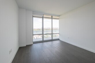 320 Adolphus Ave in Cliffside Park, NJ - Building Photo - Building Photo