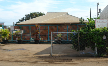 332 N Market St in Wailuku, HI - Building Photo - Building Photo