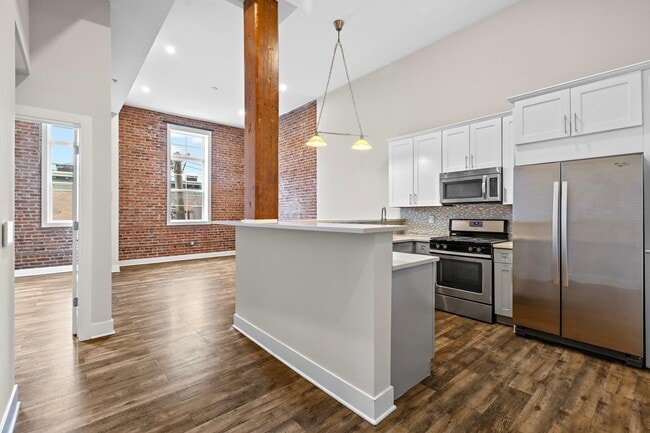 6200 Hudson Ave in West New York, NJ - Building Photo - Building Photo