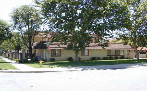 504-512 W I St in Ontario, CA - Building Photo - Building Photo