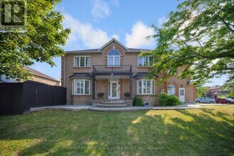 2 Checkerberry Crescent in Brampton, ON - Building Photo - Building Photo