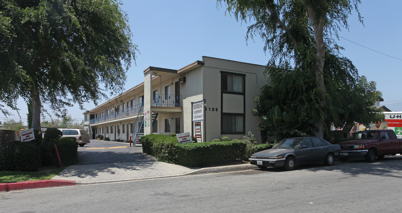 RowBoat in El Monte, CA - Building Photo