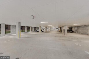 21731 Dovekie Ter in Ashburn, VA - Building Photo