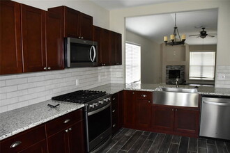 7704 Board Crossing in Conroe, TX - Building Photo - Building Photo