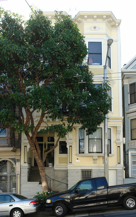 909 Haight St in San Francisco, CA - Building Photo