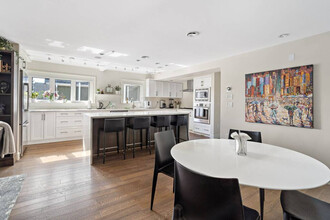 2455 W 7th Ave in Vancouver, BC - Building Photo - Building Photo