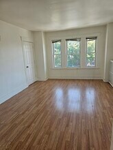 25 Sunset Ave, Unit second Floor in Methuen, MA - Building Photo - Building Photo