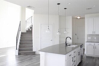 7113 Sienna Rouge Path in Austin, TX - Building Photo - Building Photo