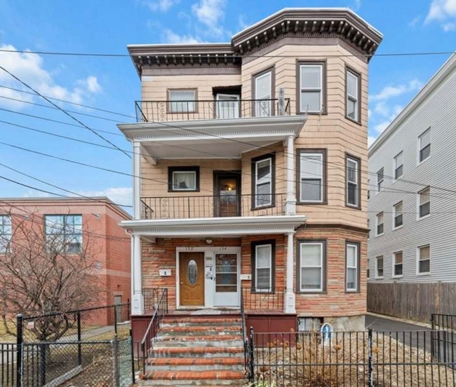 property at 154 Glen St
