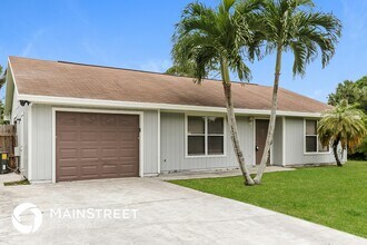 1155 31st Ave SW in Vero Beach, FL - Building Photo - Building Photo