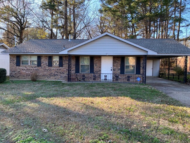 property at 77 Briarcliff Dr