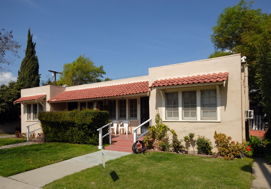 349 W Maple St in Glendale, CA - Building Photo