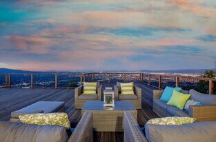 15280 Blackberry Hill Rd in Los Gatos, CA - Building Photo