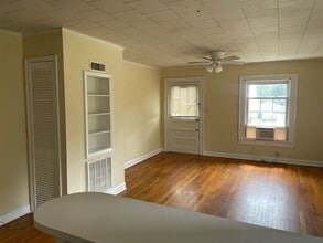 525 Weaver Ave in Archdale, NC - Building Photo - Building Photo