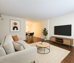 Grid 5 Apartments in Calgary, AB - Building Photo - Building Photo