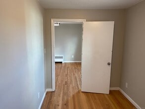 1 Divinity St in Bristol, CT - Building Photo - Building Photo